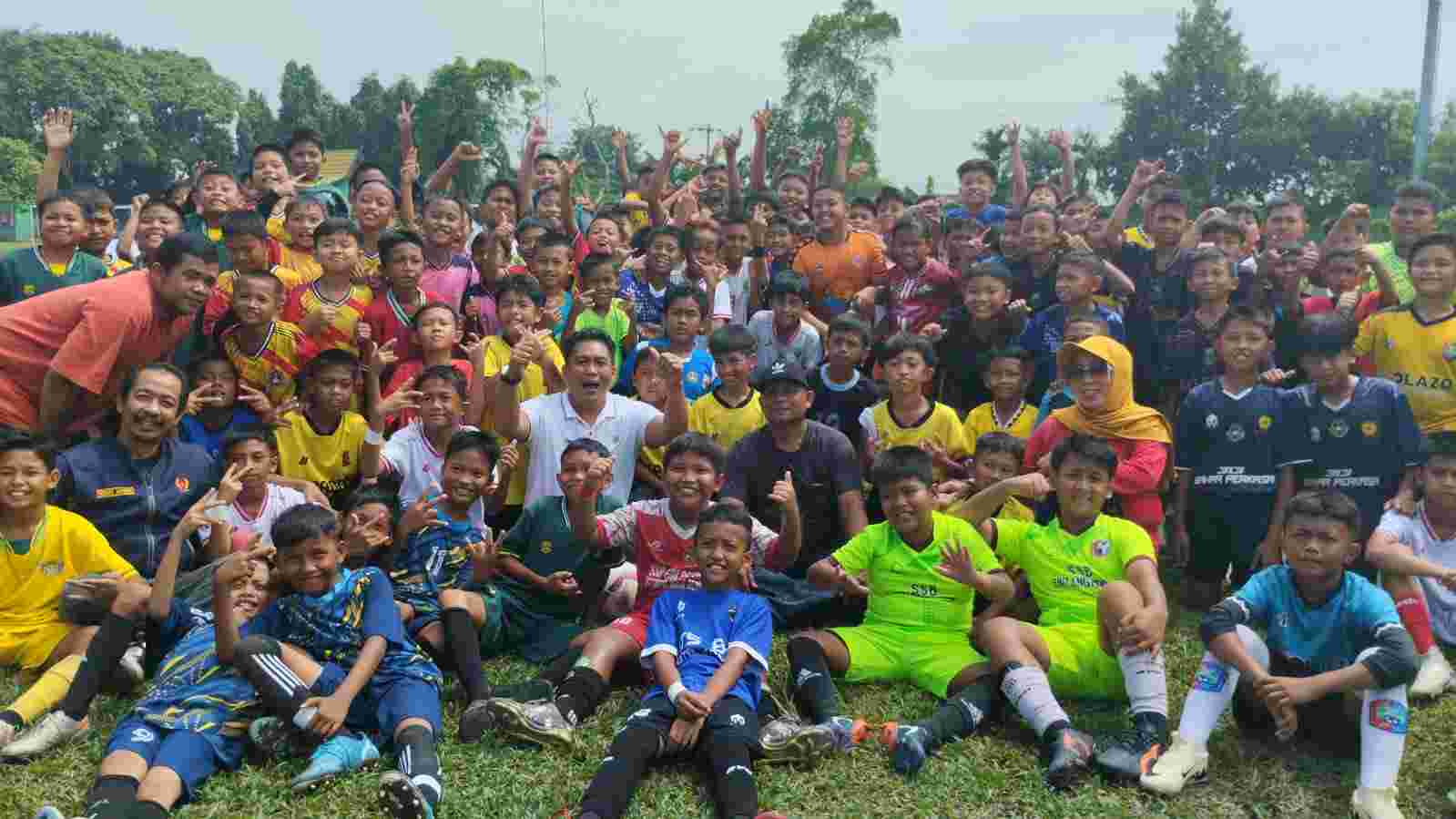 “KONI Kota Jambi Dorong Pembinaan Sepakbola Usia Dini Lewat Festival JTS: 43 Tim Berlaga di Stadion Persijam”