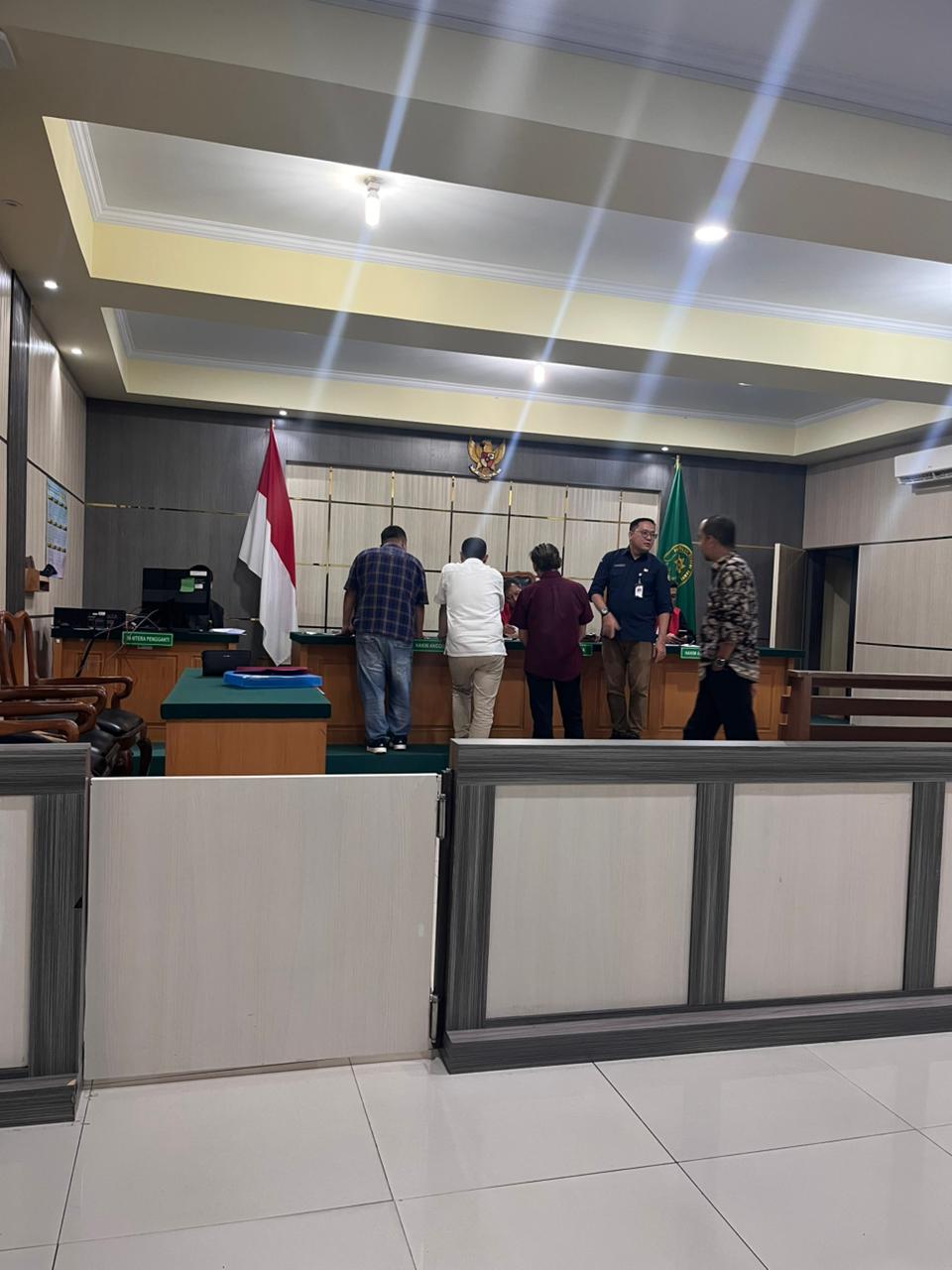 Terjepit Fakta Sendiri: LIMBAH Bedah Tuntas Dugaan Pemalsuan Syarat Hasto Lewat Surat Pengunduran Dirinya.