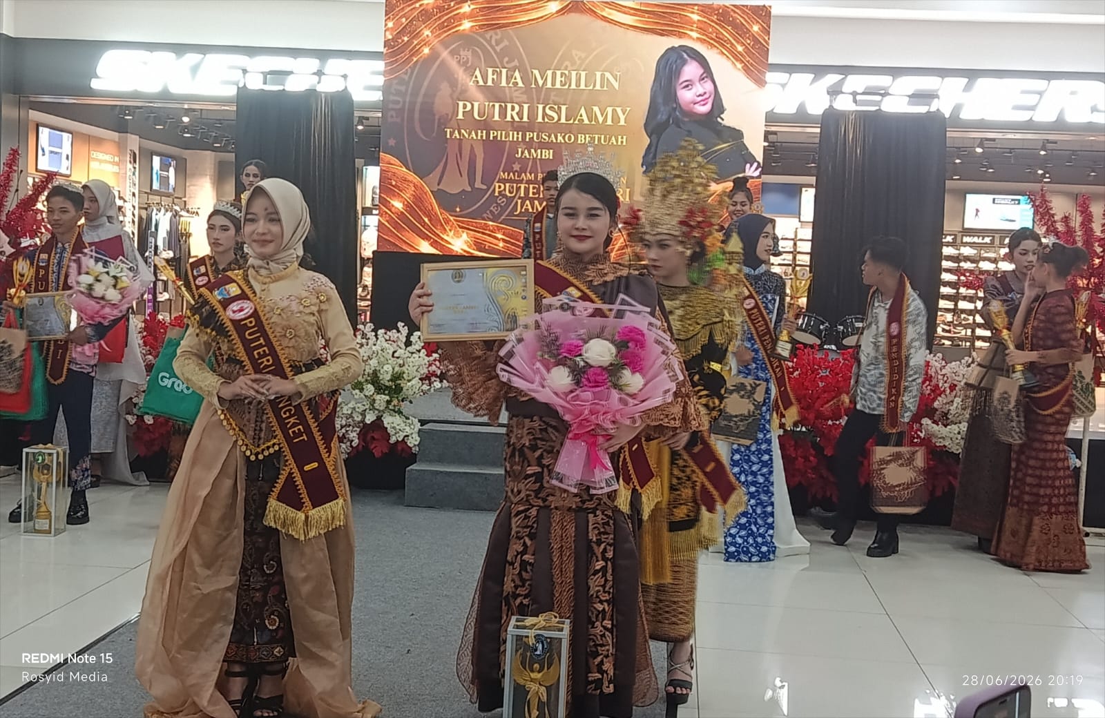 Gemilang! Afia Meilin Putri Islamy Sabet Mahkota Puteri Jambi 2026 dan Empat Gelar Bergengsi Sekaligus